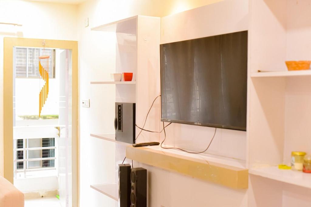 TV/trung tâm giải trí tại Luna's Solace