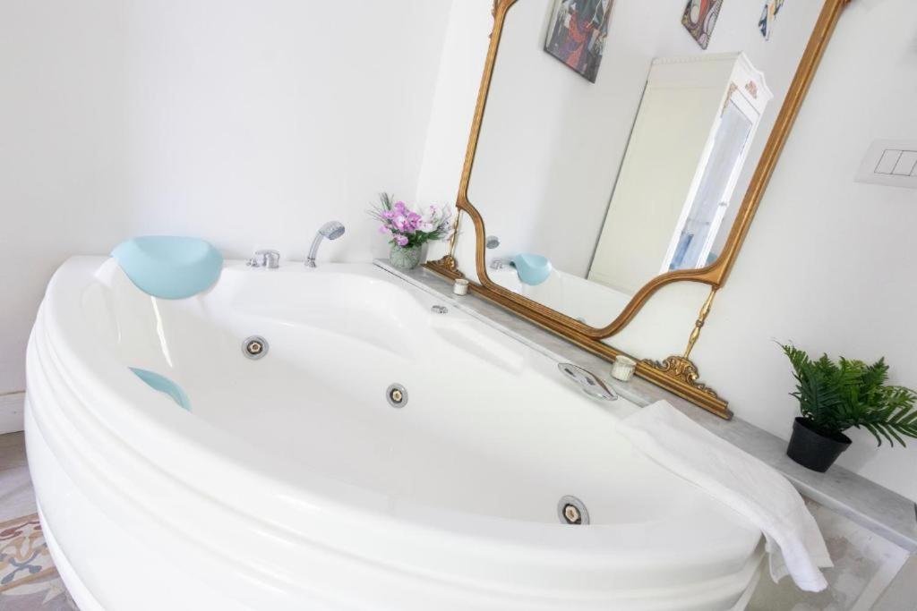 Koupelna v ubytování Morosoli spa ll