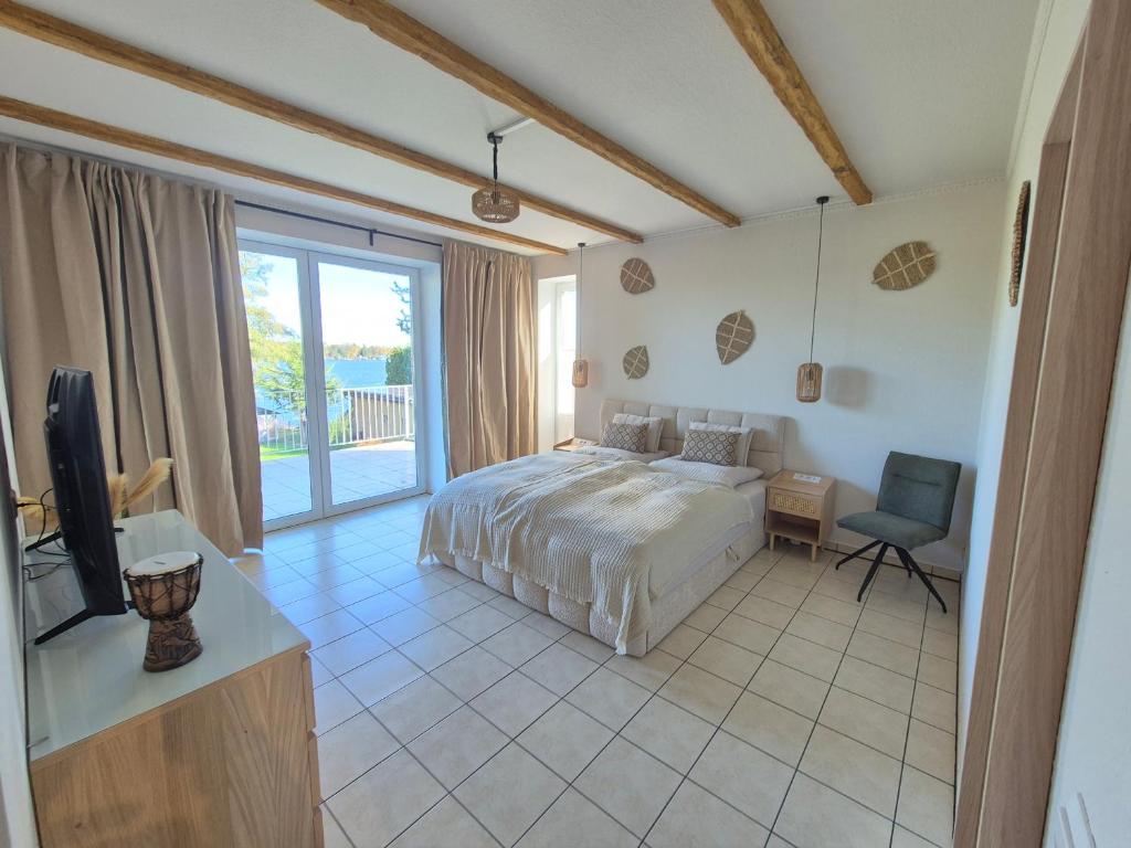 Ένα ή περισσότερα κρεβάτια σε δωμάτιο στο Monteurzimmer 5