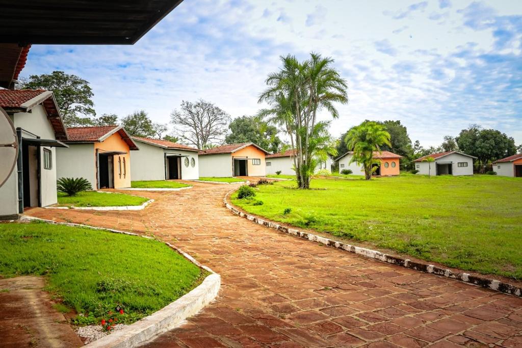 Κήπος έξω από το Johnnys motel