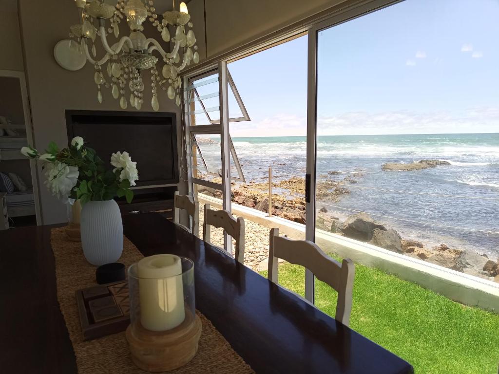 Beachfront Family Luxury Rental