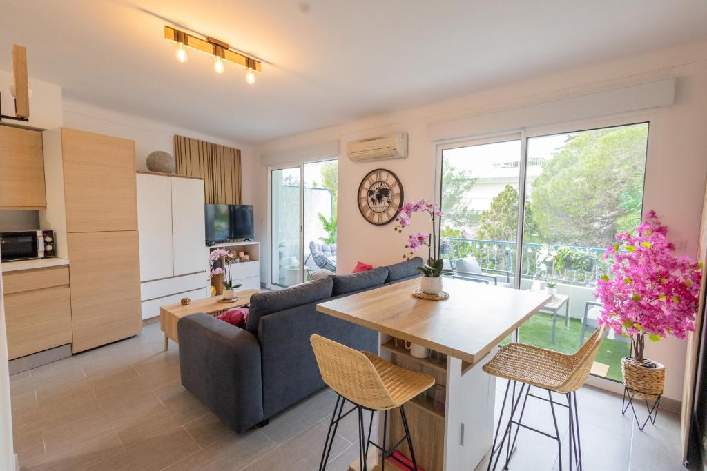 Modern apartment close to Cannes city center