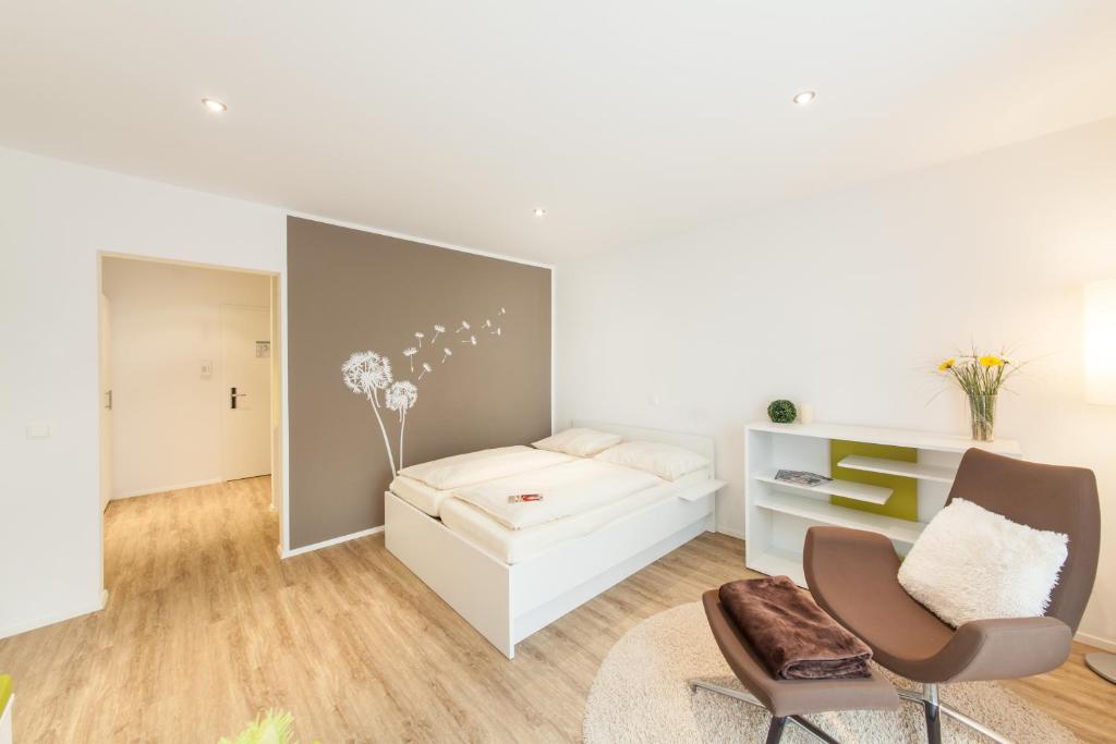 Postel nebo postele na pokoji v ubytování Candlewood Suites Fürth by IHG