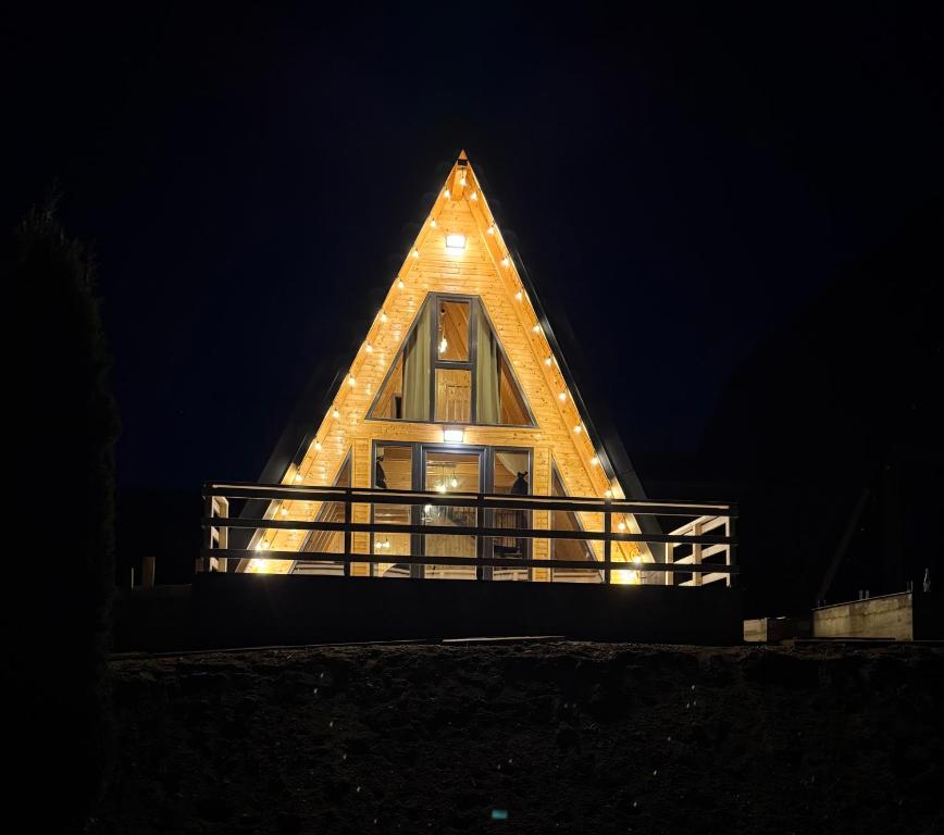 Φωτογραφία από το άλμπουμ του Dominic A Frame σε Fundata