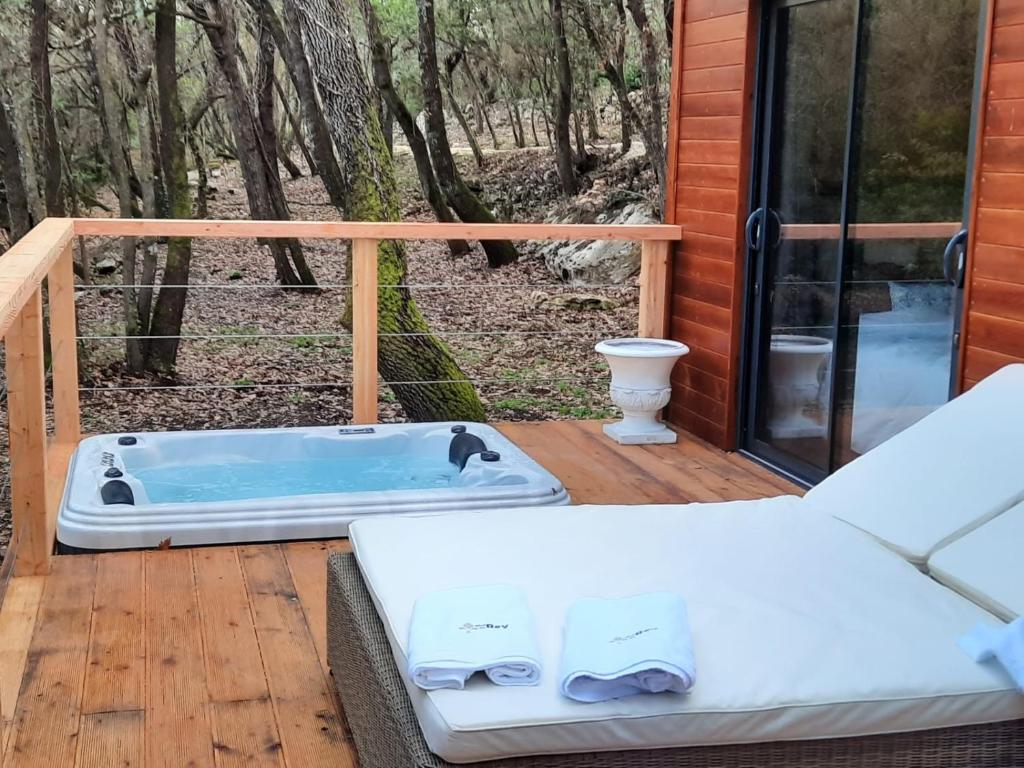 Billede fra billedgalleriet på Lodge Campagne Chic 3 - Mas de Rey i Arpaillargues-et-Aureillac