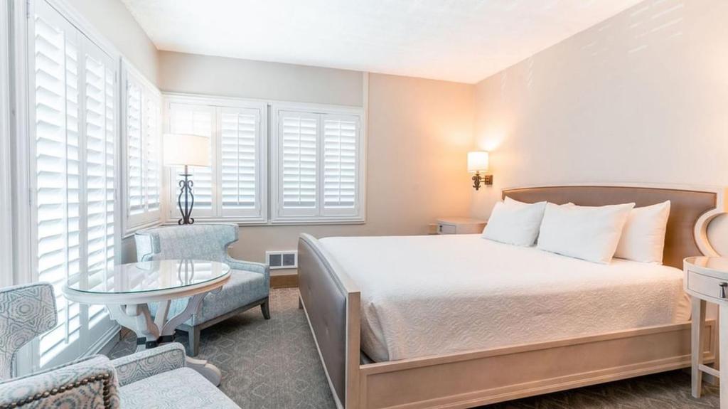 Normandy Inn - 