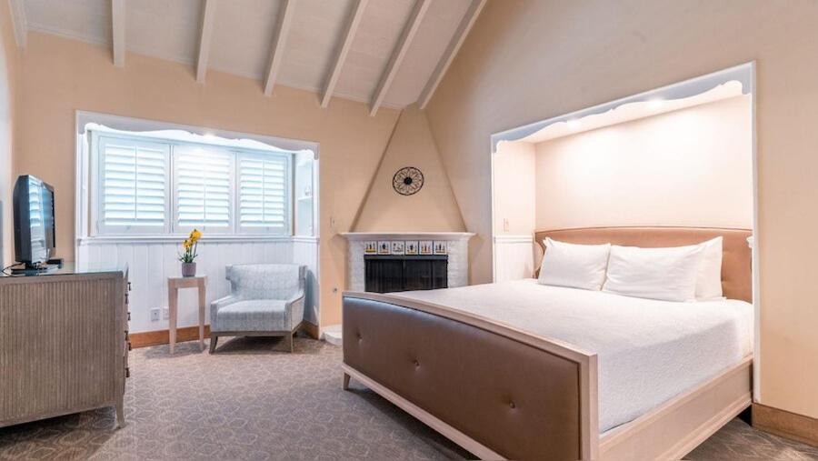 Normandy Inn - 