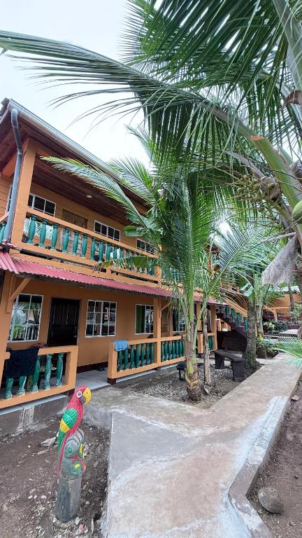 Las Palmeras OceanView Hotel and Dive Center photo