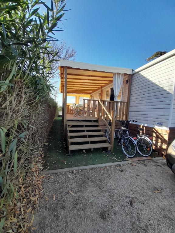 Φωτογραφία από το άλμπουμ του MOBIL HOME le MACHYNA σε Serignan