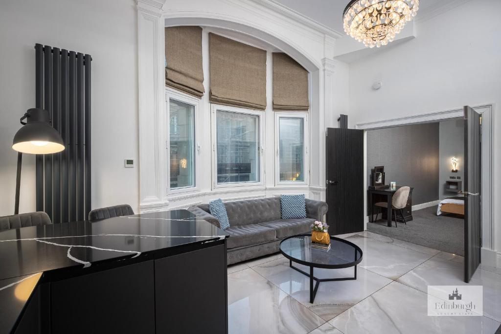 Χώρος καθιστικού στο Royal Mile Apartment 2Bedroom