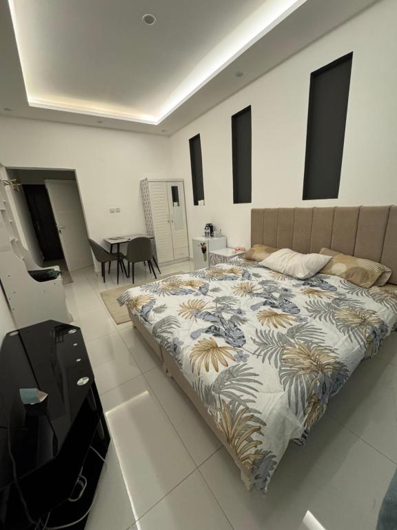 Postel nebo postele na pokoji v ubytování Rooms Near Airport