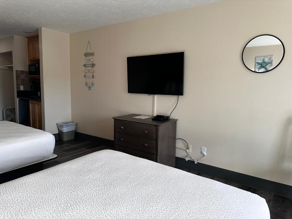 Inn at the Shore - Tillamook Head Double Queen Suite