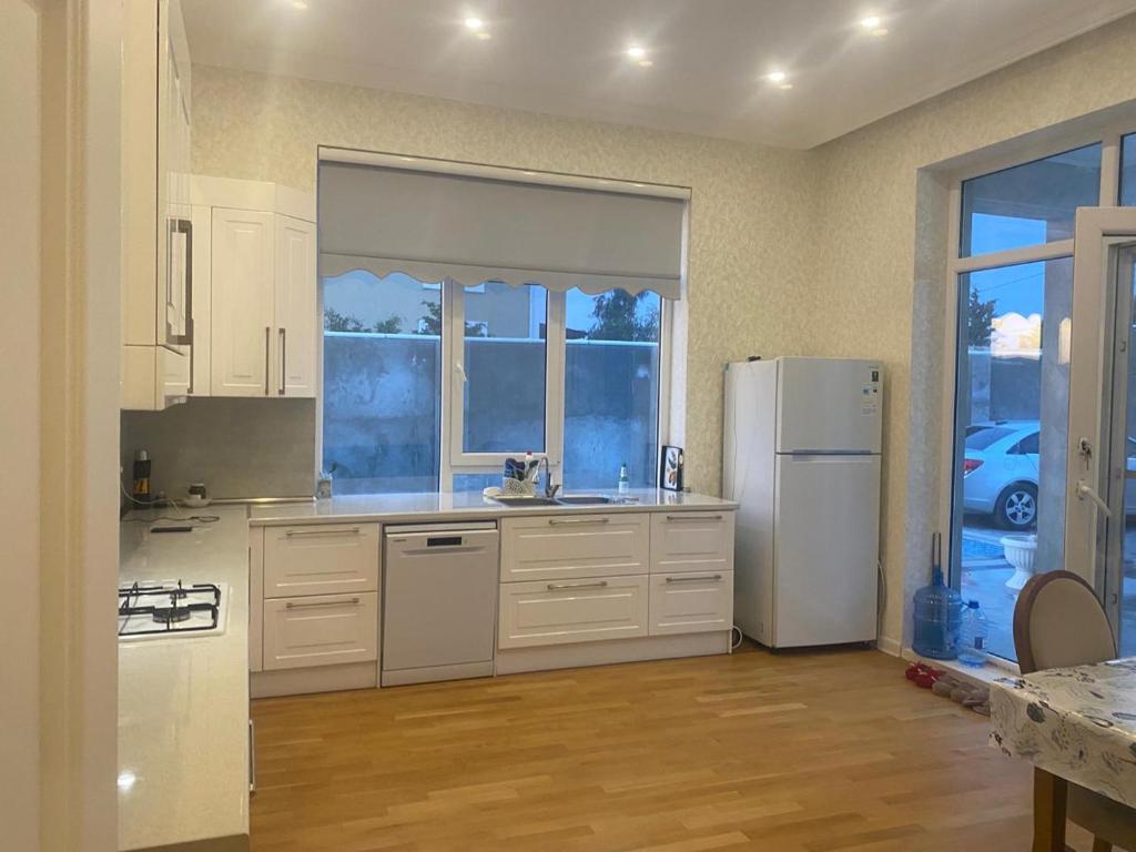 Η κουζίνα ή μικρή κουζίνα στο Дача