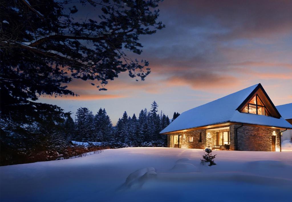 Το Chalet Mountain Rock - Luxury Retreat at Chalets Kvačianska Dolina τον χειμώνα