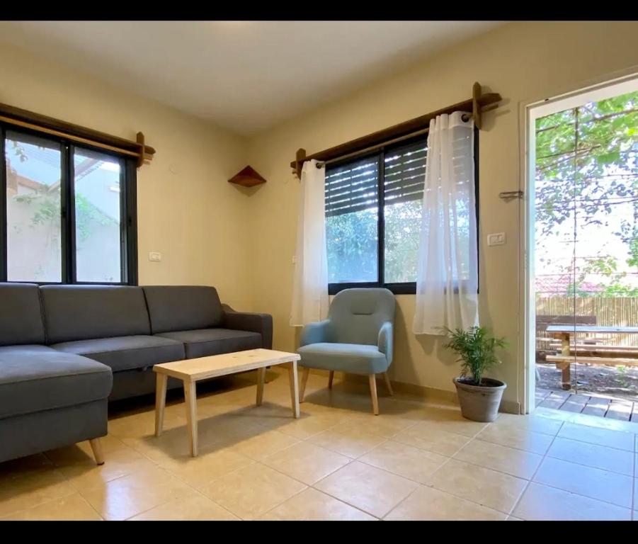 Fotografie z fotogalerie ubytování מתחת לעץ התות בכפר v destinaci Bet Alfa