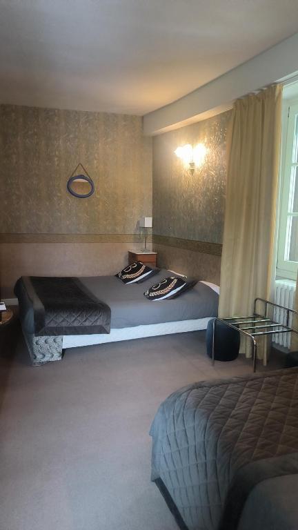 Hôtel La Batisse - Habitación Cuádruple