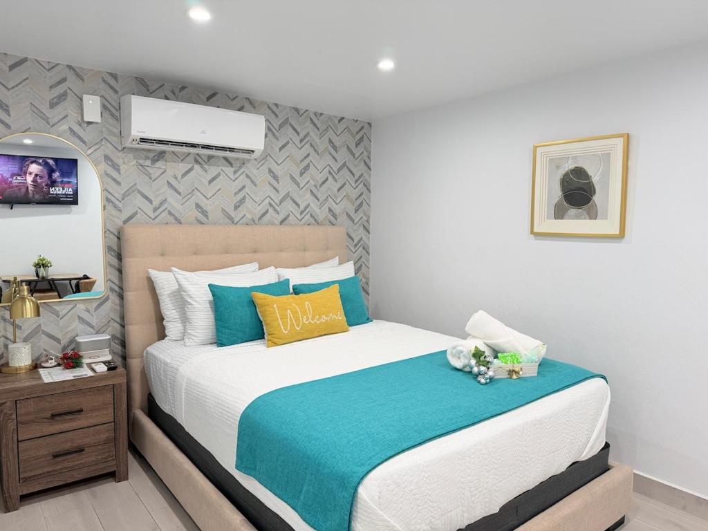 Ένα ή περισσότερα κρεβάτια σε δωμάτιο στο Villa Margarita Luxury #B5, 5 min from the airport