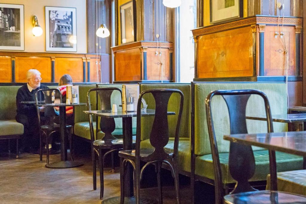 Restaurace v ubytování grätzlhotel beim Belvedere