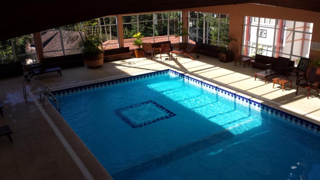  Apartamento com Piscina 4 Pessoas