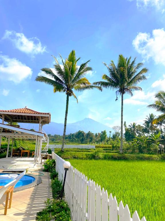 Tetebatu Flush Harmony - Triple Room With View