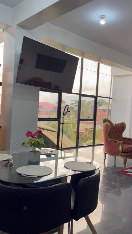 Private 4 Story retreat