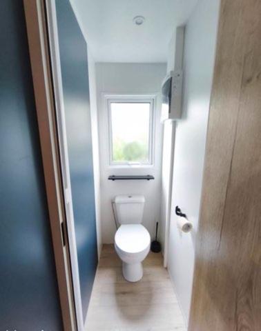 Ένα μπάνιο στο MOBIL HOME Rocky