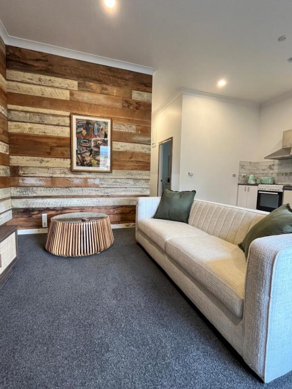 Χώρος καθιστικού στο The Nook And Cranny Greytown