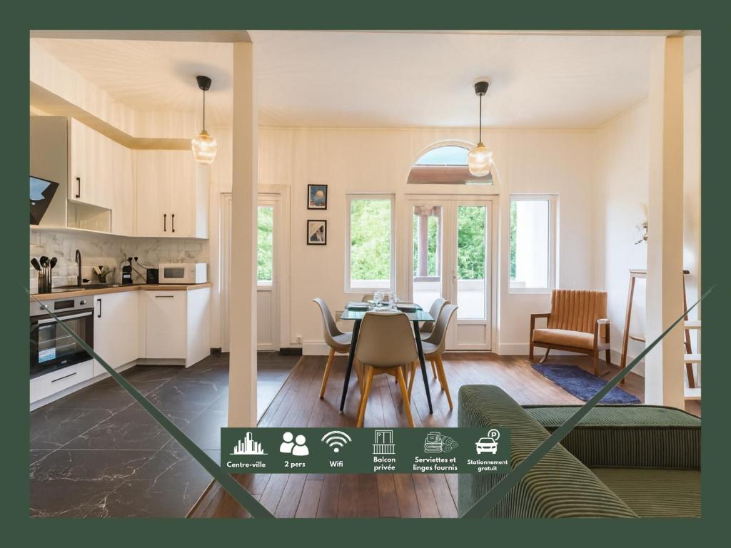 Η κουζίνα ή μικρή κουζίνα στο Hôtel Lefort - Balcon céleste