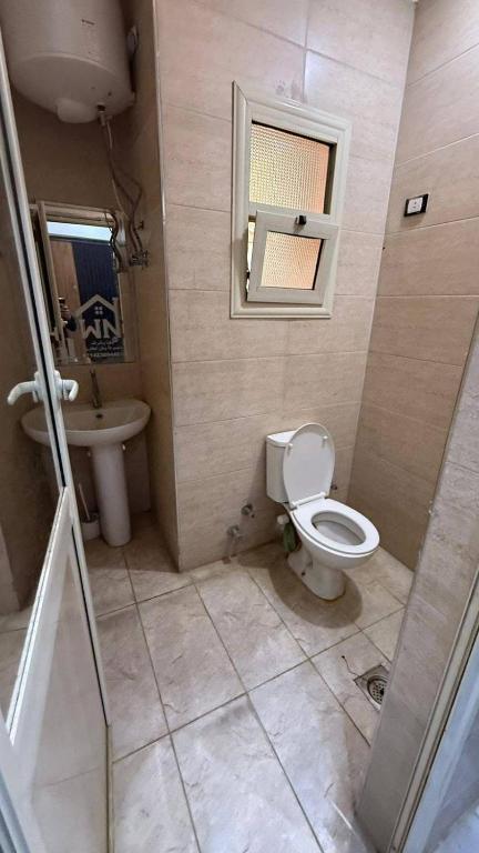 Et badeværelse på اكتوبر الحى الاول