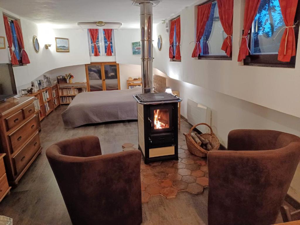 Posezení v ubytování Sur la Somme à bord de la péniche Arche de Noé