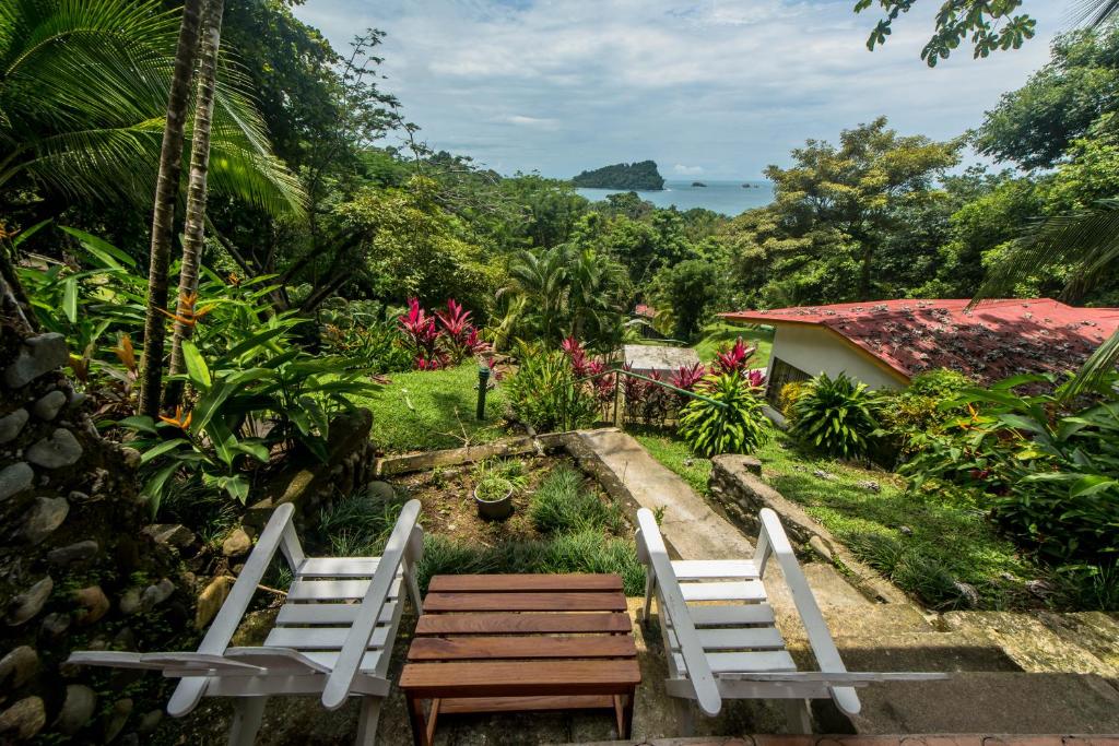 Karahe Beach Hotel - Bungalow Met één Slaapkamer - Mountainside