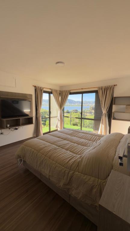 AIRES DEL LAGO - Housity