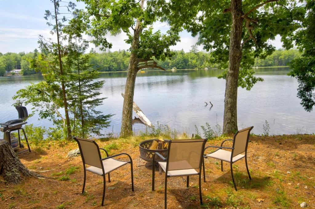 Getogether Pines Lakeside Cabin Resort - Housity
