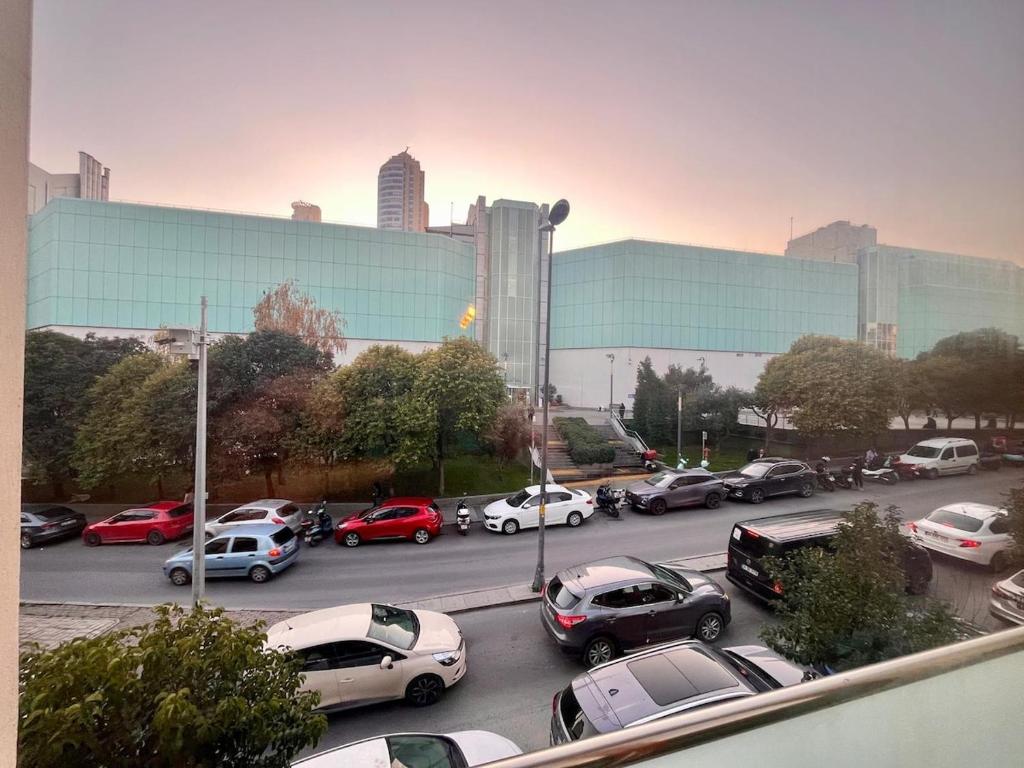 تصویر اتاق‌های Next to Cevahir Shopping Mall Perfect location comfortable luxury apartment - تصویر ۲