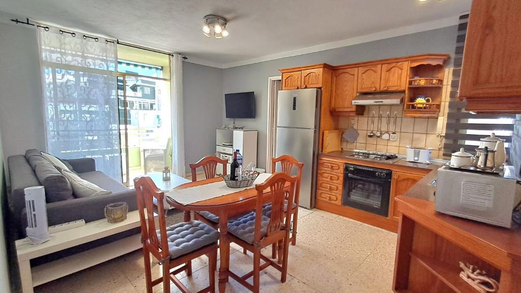 Η κουζίνα ή μικρή κουζίνα στο Apartamento Any