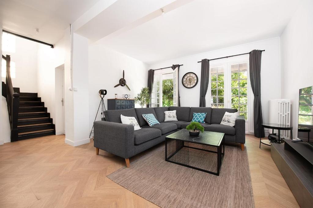 Χώρος καθιστικού στο Maison design