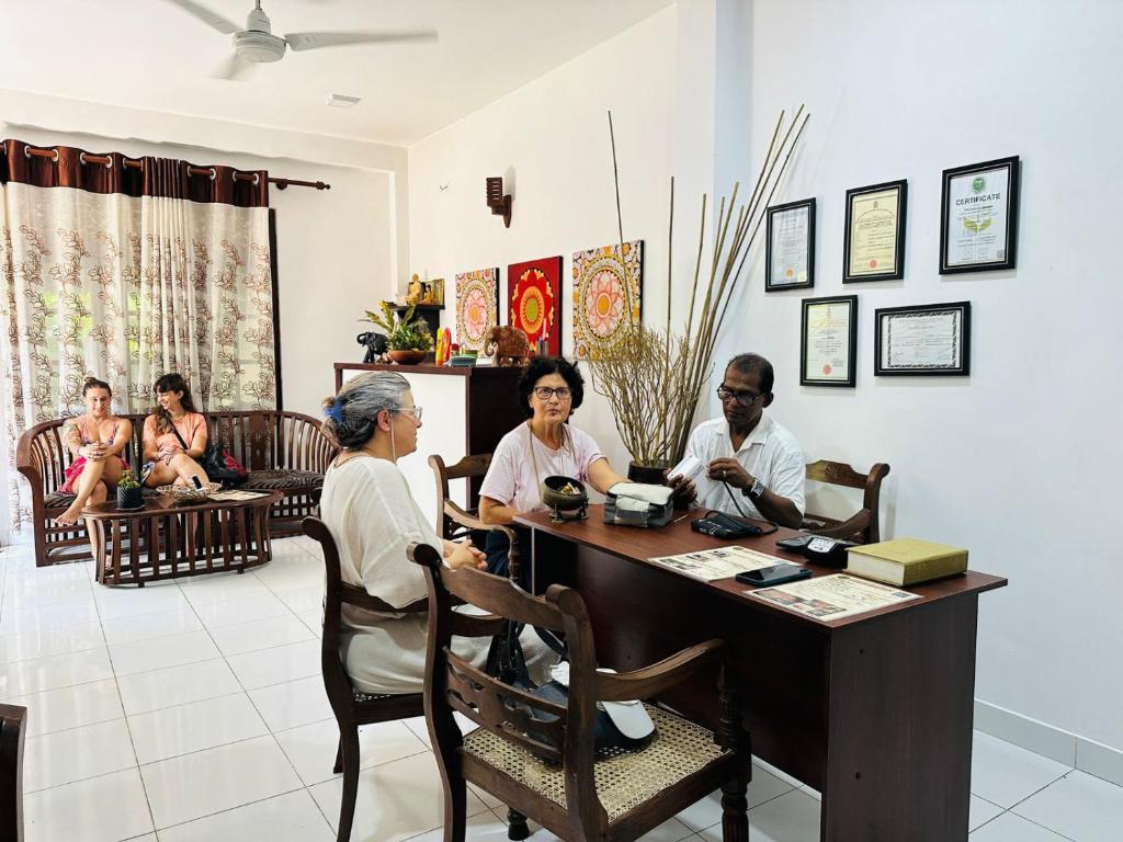 Επισκέπτες που μένουν στο Cinnamon Mantra Ayurveda Villa