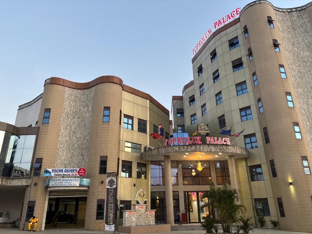 FOPROLUX PALACE hôtel