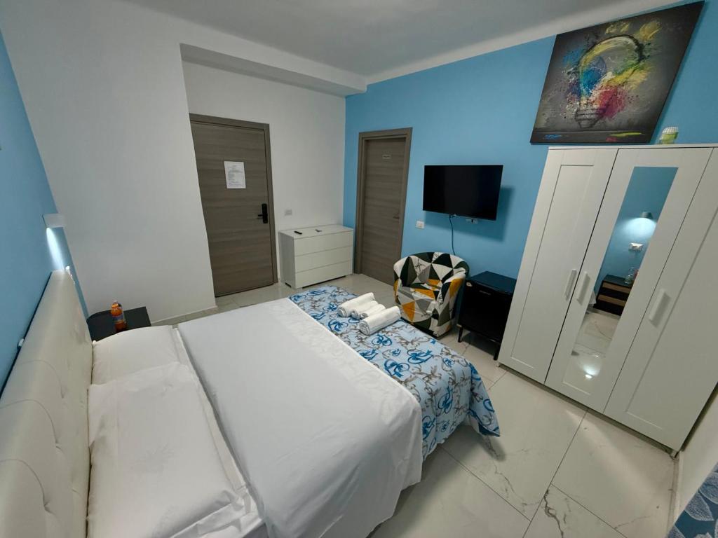 Luna Guest House - Double Room With Private Bathroom