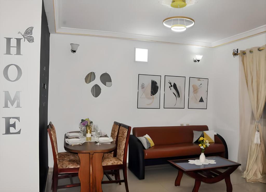 Charmant Douillet à Etoudi