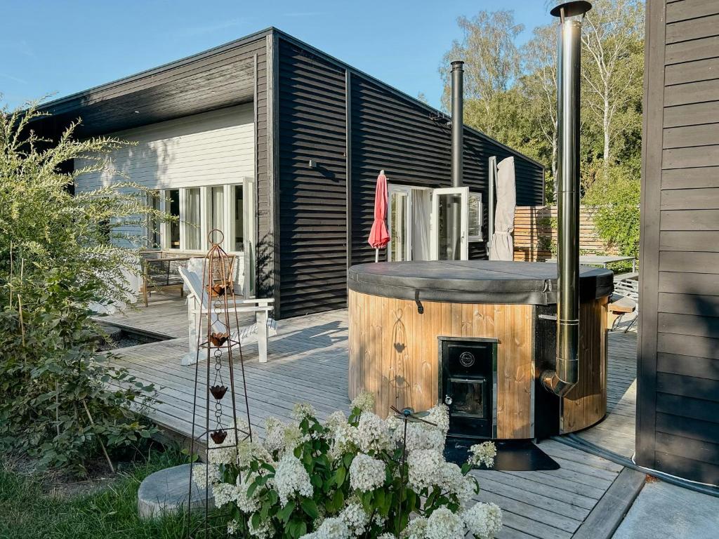 El edificio en el que está la casa de vacaciones