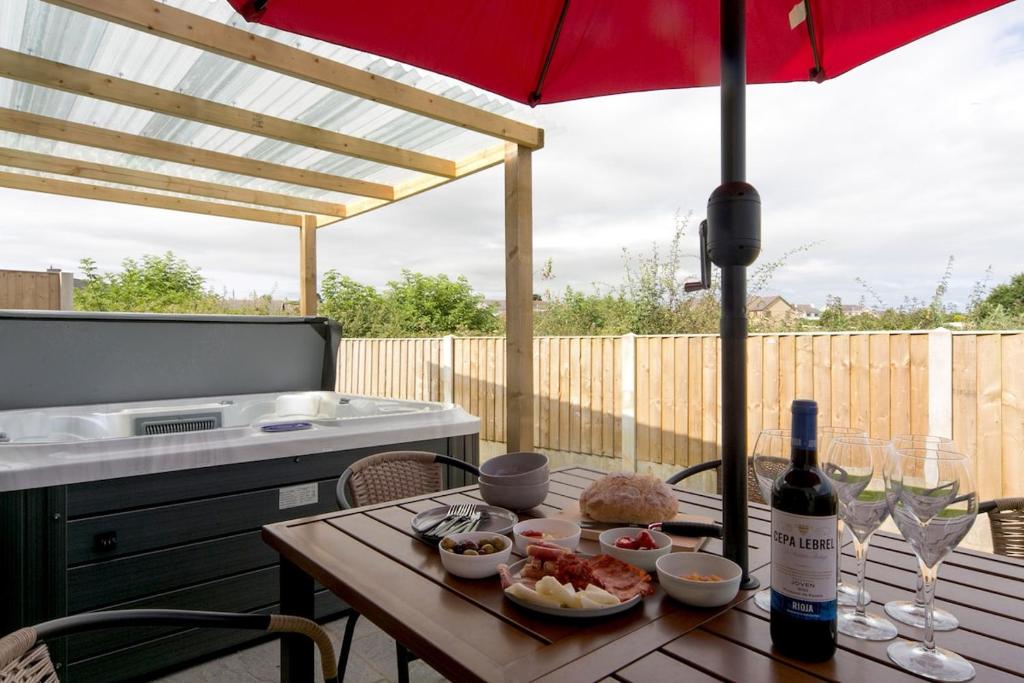 Drinks på Holiday Home with Hot Tub