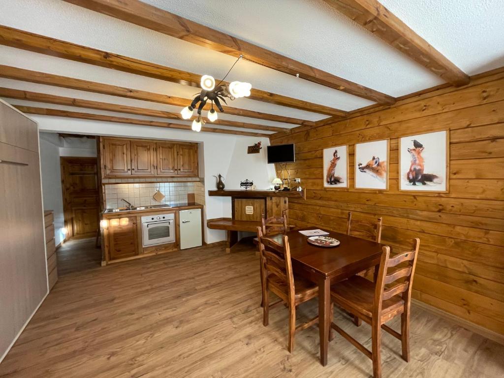 Η κουζίνα ή μικρή κουζίνα στο La casa di Haka