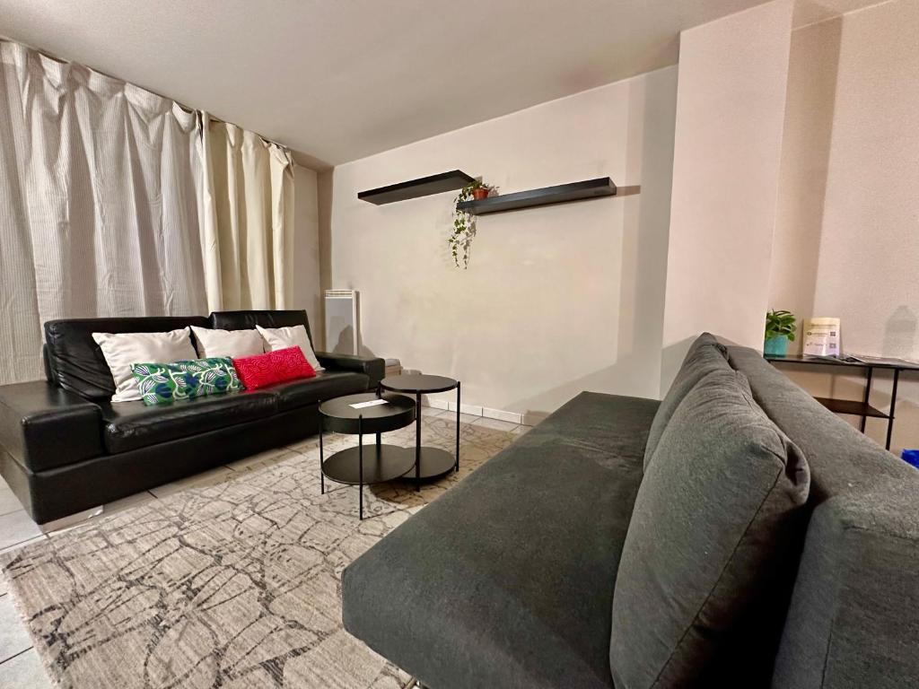 Posezení v ubytování KAALA STAYS - Family apt Disney - Paris Garden Parking