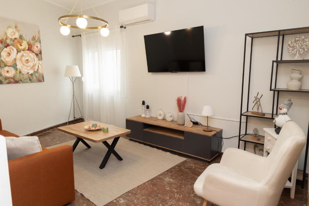 TV a/nebo společenská místnost v ubytování Santa Marina 10