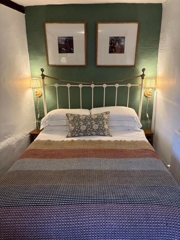 The Swan, Bar, Bed & Breakfast - Habitación Triple Con Ducha