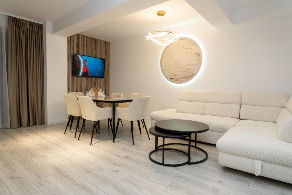 Μια τηλεόραση ή/και κέντρο ψυχαγωγίας στο GM Residence