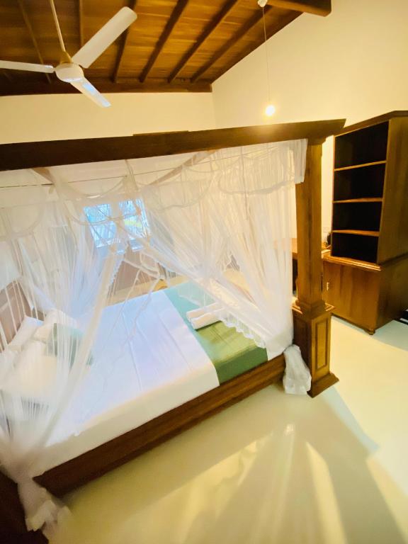 Lavender mirissa - 11