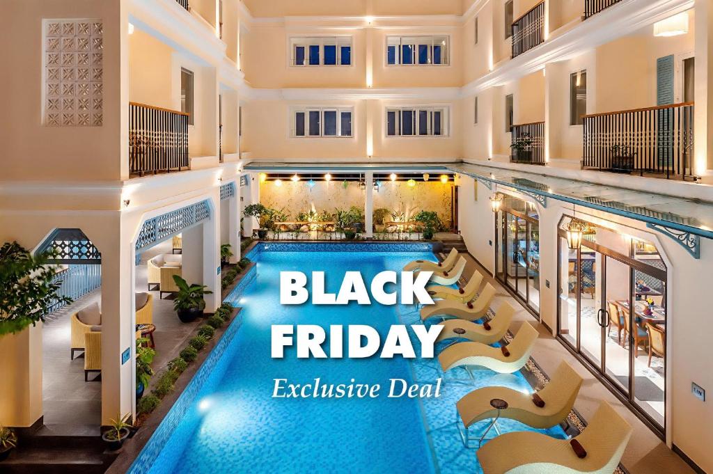 Πισίνα στο ή κοντά στο Amina Lantana Hoi An Hotel & Spa