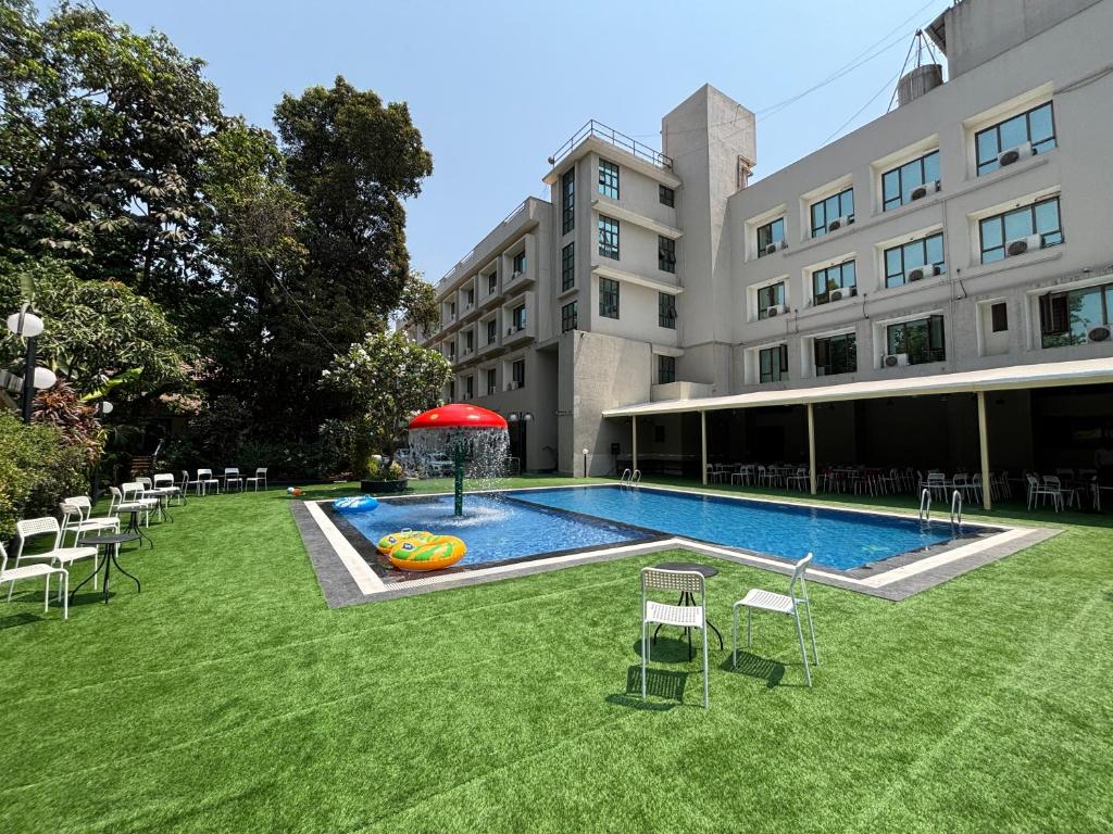 Imagen de la galería de The Metropole by Keyboard Hotels, en Lonavala